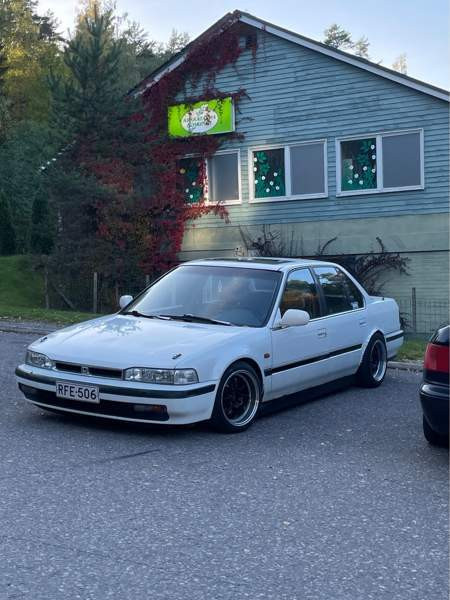 Honda Accord Glebychevo - valokuva 1