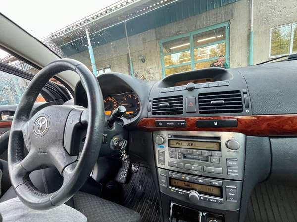 Toyota Avensis Uurainen – foto 7
