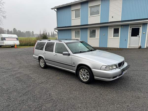 Volvo V70 Töysä - valokuva 8