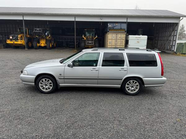 Volvo V70 Töysä - valokuva 3