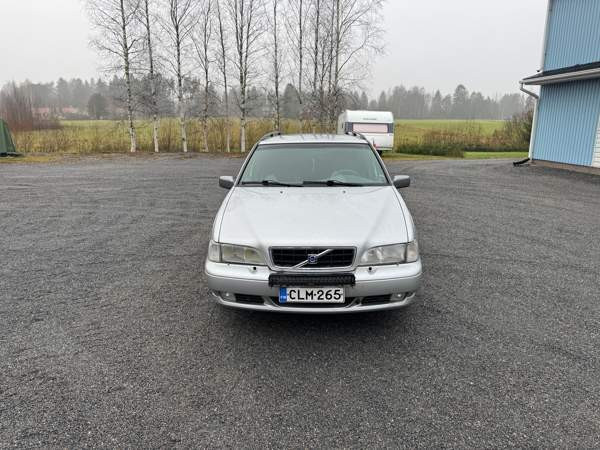 Volvo V70 Töysä - valokuva 2