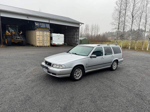 Volvo V70 Töysä - valokuva 1