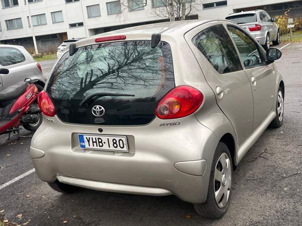 Toyota Aygo Helsinki - valokuva 3