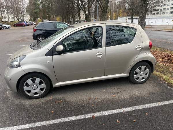 Toyota Aygo Helsinki - valokuva 4
