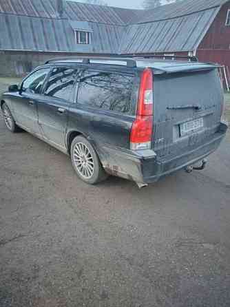 Volvo V70 As Salamiyah