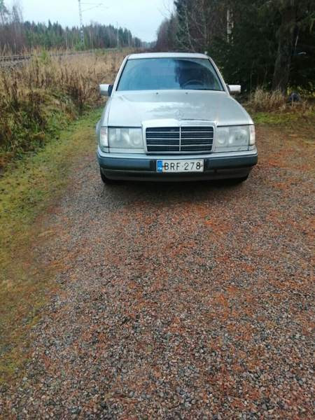 Mercedes-Benz 220 Luga - photo 5