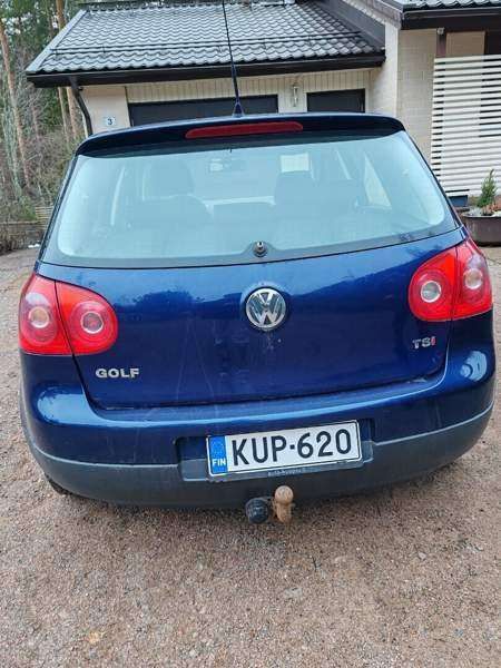 Volkswagen Golf Pyhtää - valokuva 4
