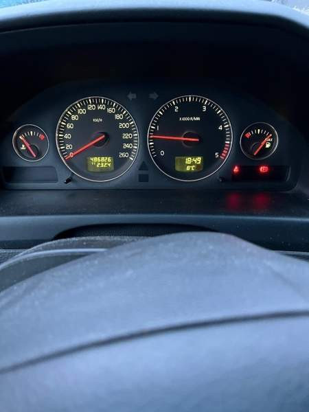 Volvo V70 Лохья - изображение 6