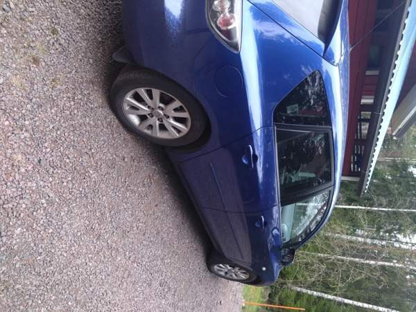 Mazda 3 Chukotskiy Avtonomnyy Okrug - valokuva 4