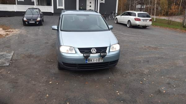 Volkswagen Touran Болу - изображение 2