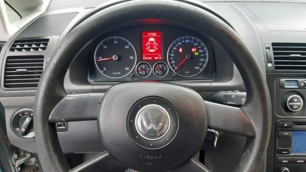 Volkswagen Touran Болу - изображение 5