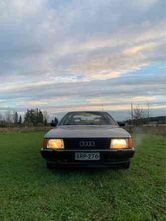 Audi 100 Hausjärvi