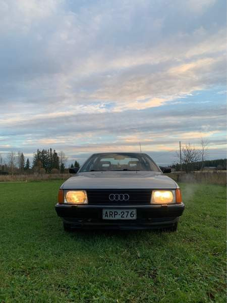 Audi 100 Hausjärvi - valokuva 3