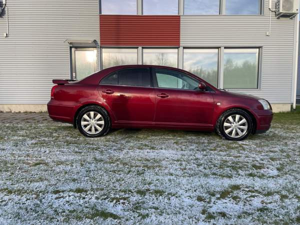 Toyota Avensis Oulu - valokuva 3