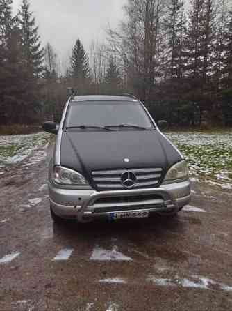 Mercedes-Benz ML Nilsiä