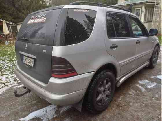 Mercedes-Benz ML Nilsiä