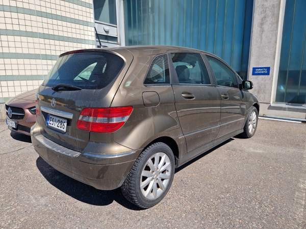 Mercedes-Benz B Вантаа - изображение 3
