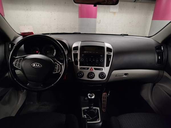 Kia Ceed Espoo - valokuva 8