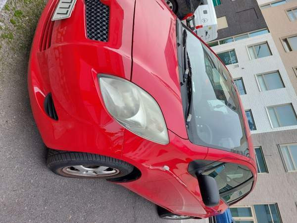 Toyota Yaris Helsinki - photo 2