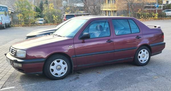 Volkswagen Vento Керава - изображение 1