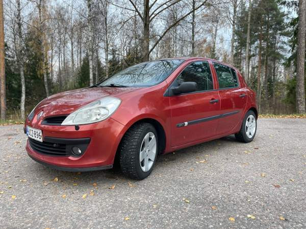 Renault Clio Vantaa - valokuva 4
