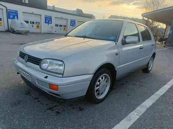 Volkswagen Golf Sarov