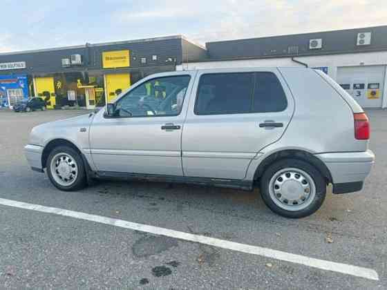 Volkswagen Golf Sarov