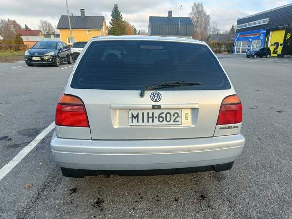 Volkswagen Golf Sarov – foto 2