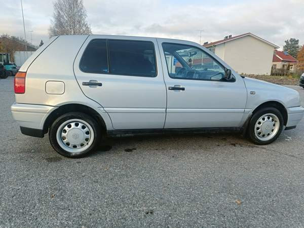 Volkswagen Golf Sarov – foto 3