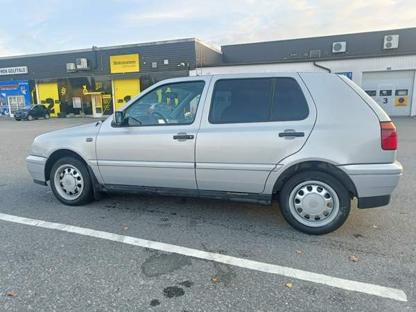 Volkswagen Golf Sarov – foto 5