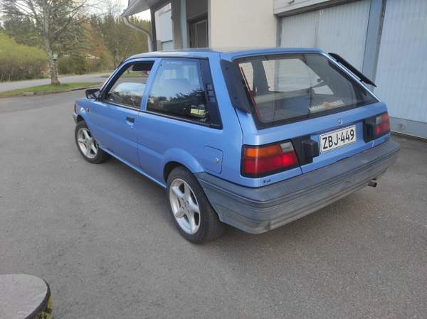 Nissan Sunny Kouvola - valokuva 2