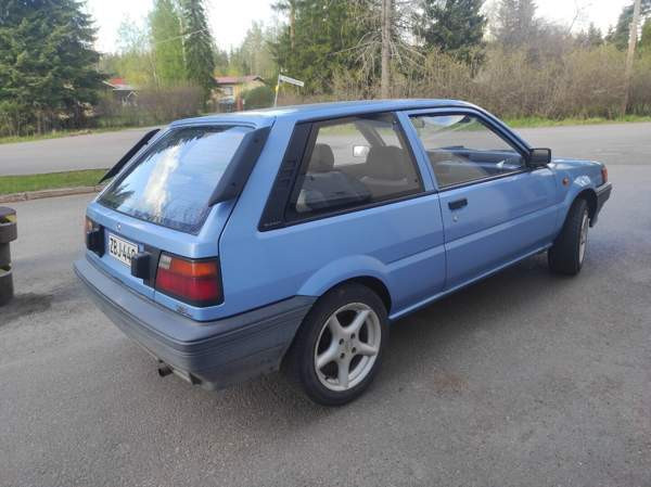 Nissan Sunny Kouvola - valokuva 4