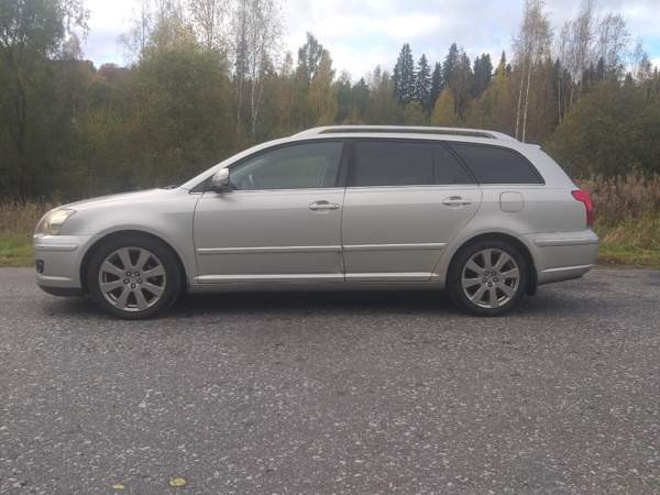 Toyota Avensis Muurame - изображение 3