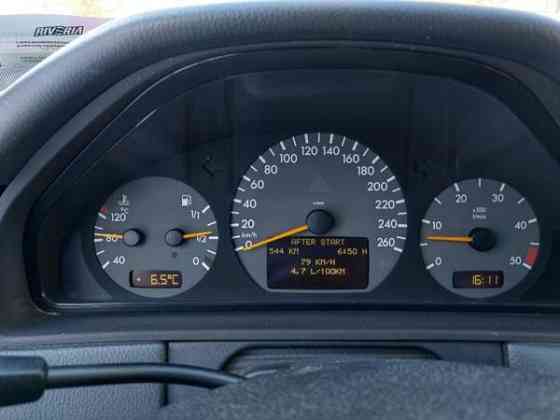 Mercedes-Benz E Tuusniemi