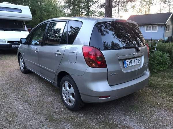 Toyota Corolla Verso Ярвенпяя - изображение 1