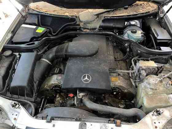 Mercedes-Benz E Sysmä