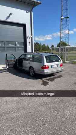 Mercedes-Benz E Sysmä