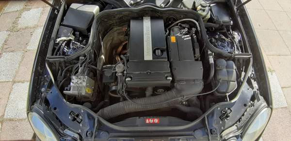 Mercedes-Benz E Lohja - valokuva 8