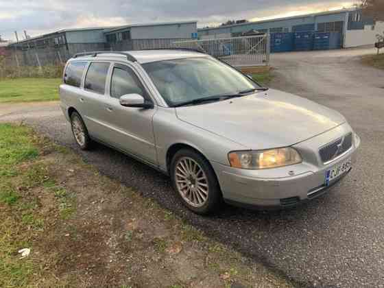 Volvo V70 Турткуль
