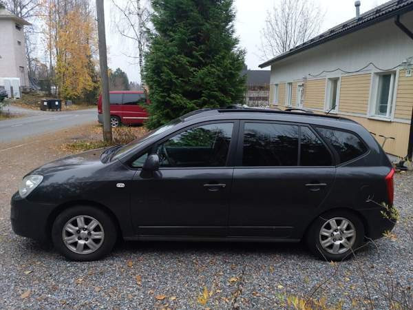 Kia Carens Vantaa - valokuva 2