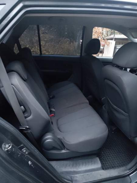 Kia Carens Vantaa - valokuva 8