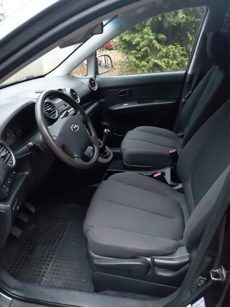 Kia Carens Vantaa - valokuva 5