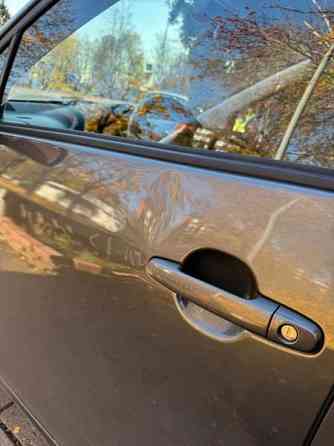 Toyota Corolla Verso Turtkul