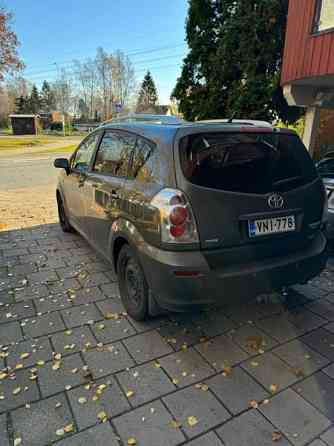 Toyota Corolla Verso Turtkul