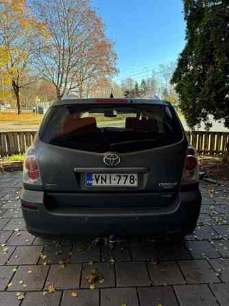 Toyota Corolla Verso Turtkul