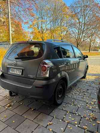 Toyota Corolla Verso Turtkul