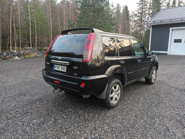 Nissan X-Trail Kokkola - valokuva 3