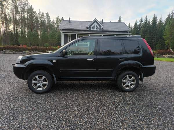 Nissan X-Trail Kokkola - valokuva 4