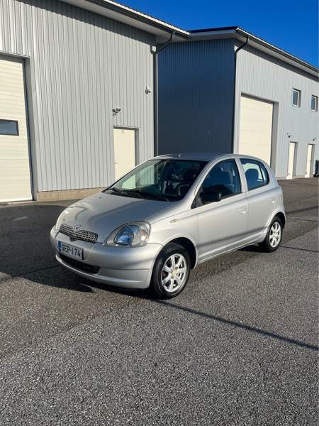 Toyota Yaris Raisio - valokuva 1