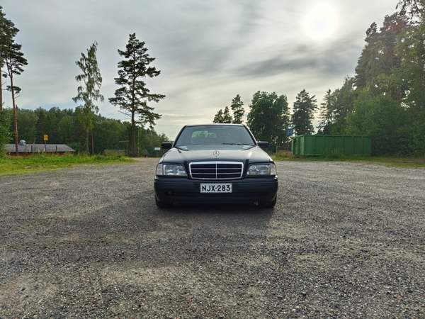 Mercedes-Benz C Naantali - изображение 3